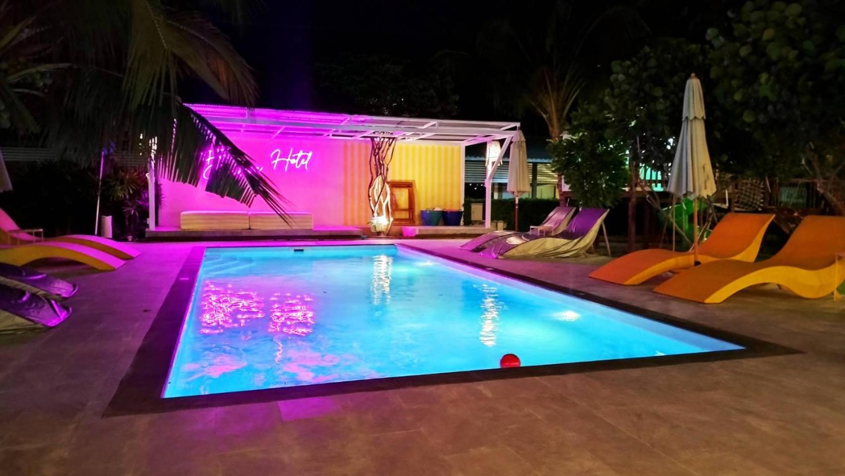 The Modeva Hotel Kanchanaburi Bagian luar foto