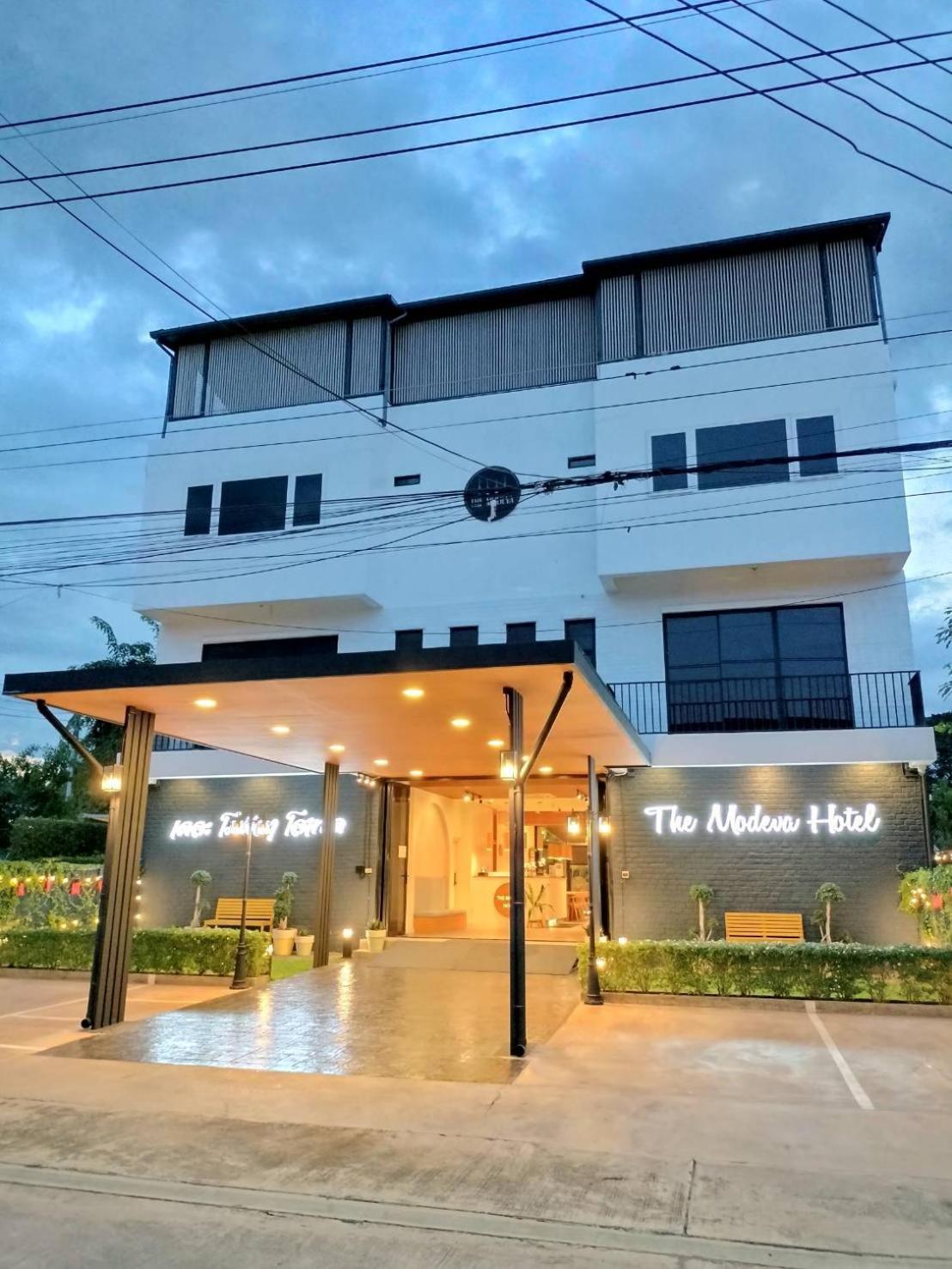 The Modeva Hotel Kanchanaburi Bagian luar foto